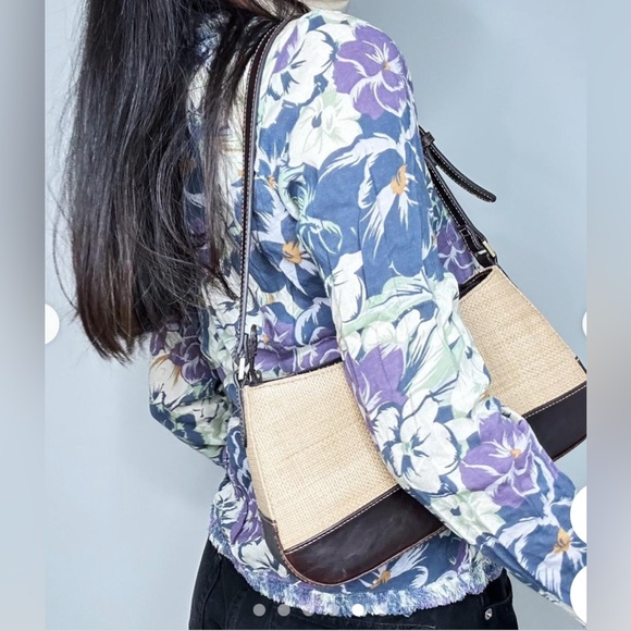 Odille Anthropologie floral button down blouse - Picture 6 of 14